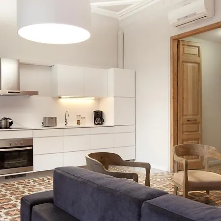 Rent Top Rambla Catalunya Apartment Barcelona