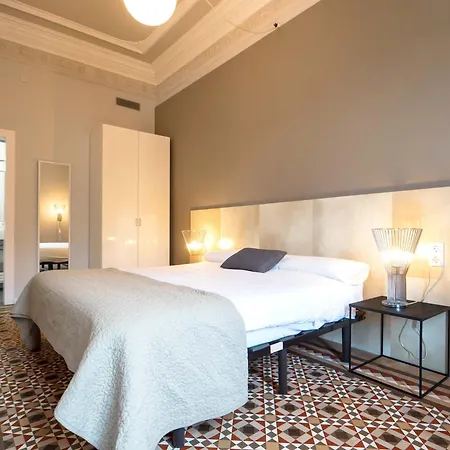 Rent Top Rambla Catalunya * Barcelona
