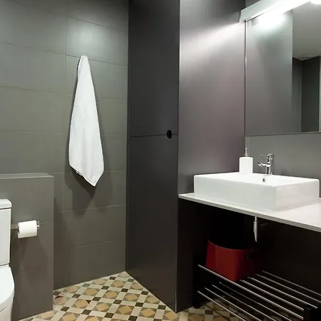 Rent Top Rambla Catalunya Apartment Barcelona