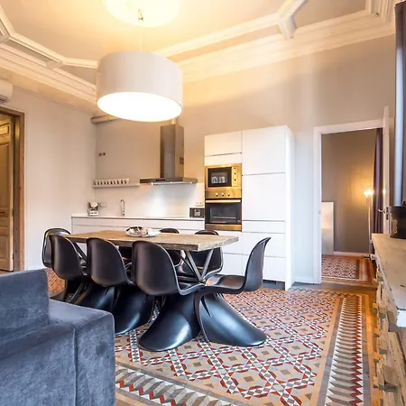 Rent Top Rambla Catalunya Apartment Barcelona
