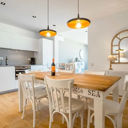 Rent Top Rambla Catalunya Apartment Barcelona