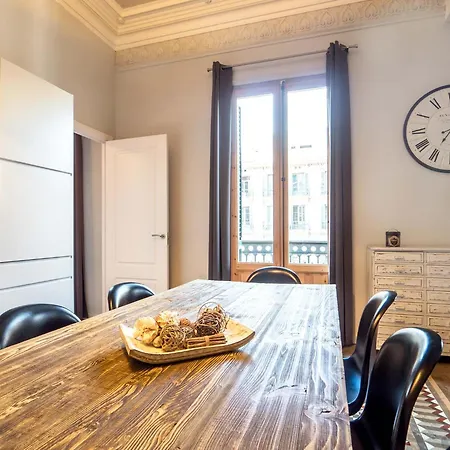 拉姆布拉加泰罗尼亚出租公寓 公寓