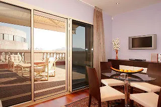 拉姆布拉加泰罗尼亚出租公寓 *